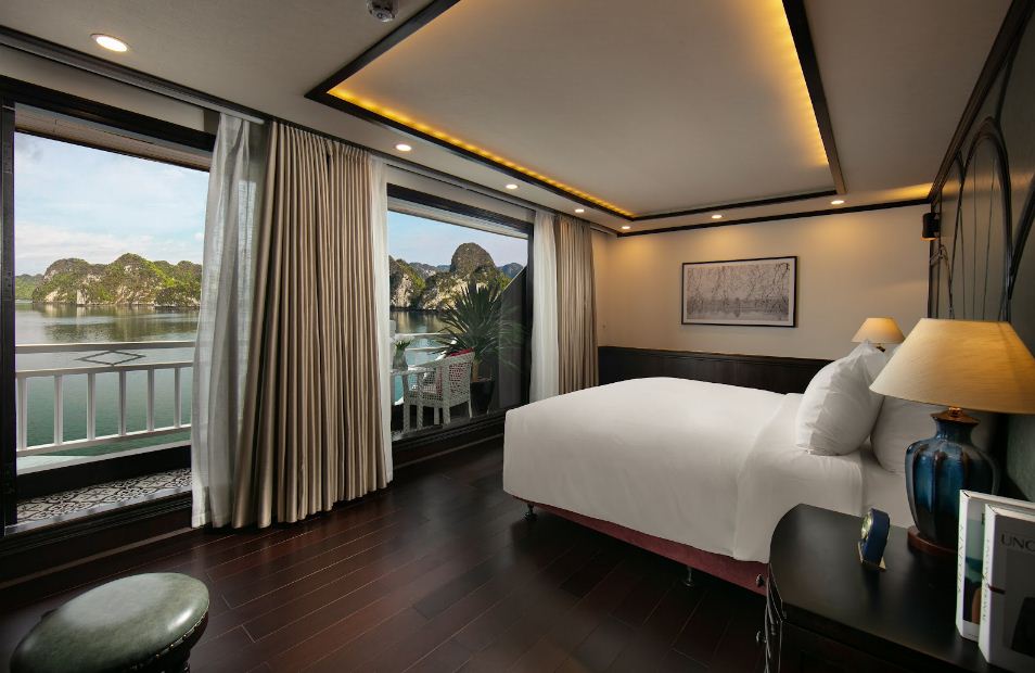 Junior-suite-cabin-hermes-cruise-halong-bay